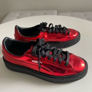 Sz 10 red metallic basket platform puma sneakers (as seen on Kylie Jenner)
